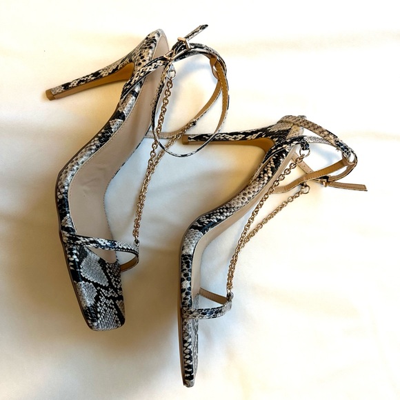 Cute, strappy snake 3.93 inch heels with chain from Express. Size 10 - Picture 3 of 7